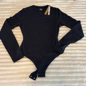 LONG SLEEVE CREW NECK BODYSUIT *BRAND NEW*